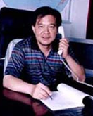 副校長、黨委委員：朱良春