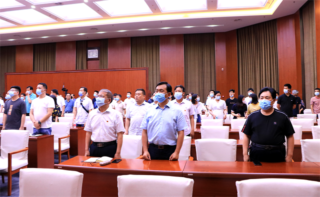 周口幼師組織收聽(tīng)收看“黨史夜校”第13期專題講座